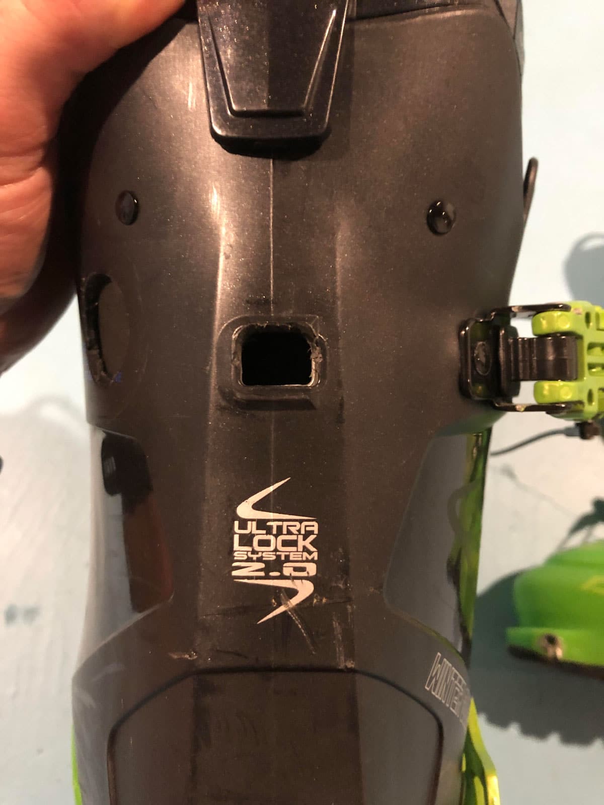 Should You Switch to a Hardboot Setup for Splitboarding? Pros and Cons ...